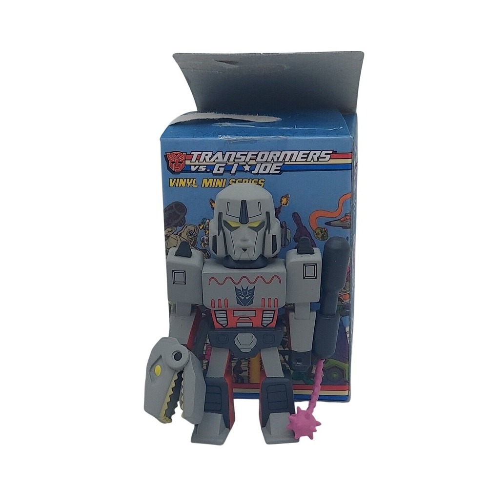 2017 Hasbro Kidrobot Transformers vs G.I. Joe: Megatron 2/24